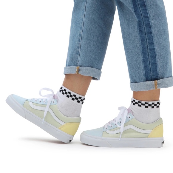 Vans Shoes - Vans Womens Old Skool Canvas